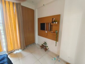 Room in 1 BHK Apartment at Motia Citi Royal Business Park, Ambala Highway – for Rent