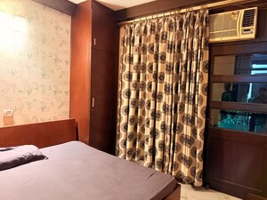 Bedroom in 3 BHK Builder Floor at Silverglades Hightown, Sushant Lok I – for Rent