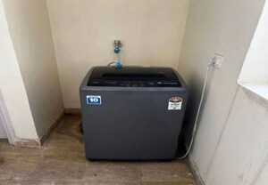 Furnished Amenities in 4 BHK Apartment at Rohtas Presidential Tower, Vibhuti Khand – for Rent