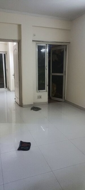 Room in 1 BHK Apartment at Maxblis Grand Wellington, Sector 75 – for Rent