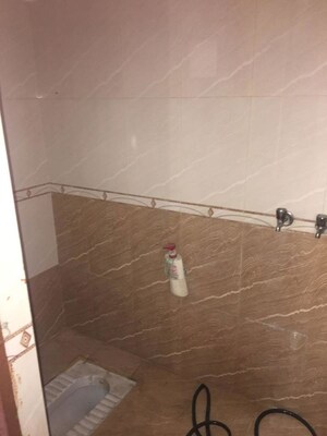 Bathroom in 1 BHK Independent House at Sarita Vihar – for Rent