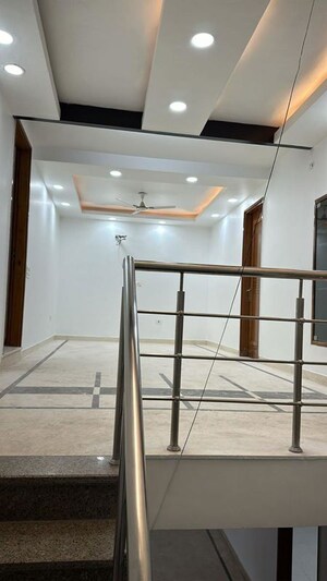 Staircase in 5 BHK Independent House at Sector 39 – for Rent