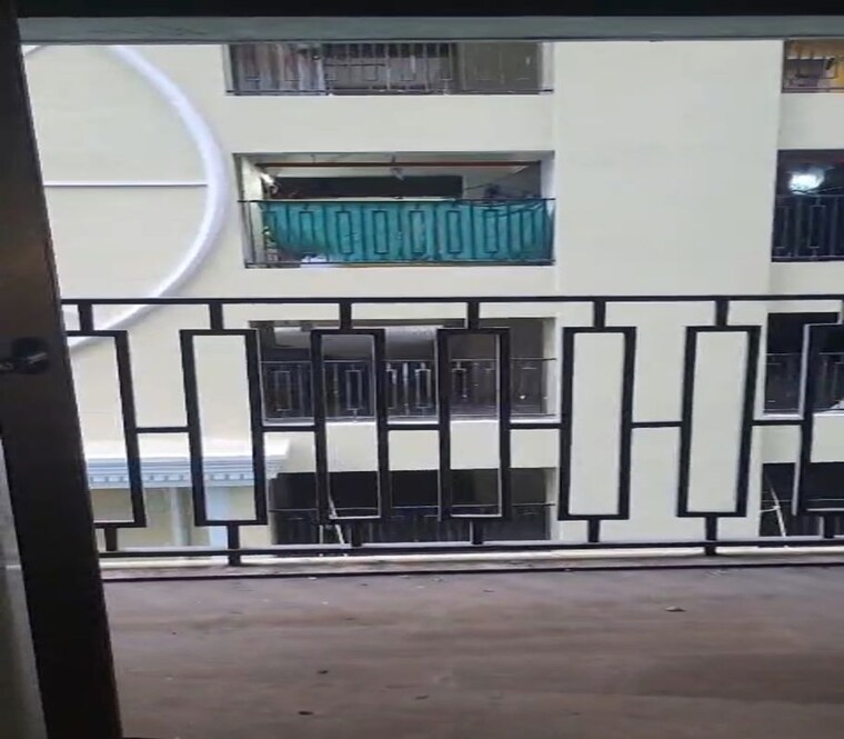 Balcony, sugee-preksha 1 Bedroom 500 Sq.Ft. Apartment In Dadar East Mumbai 10760525