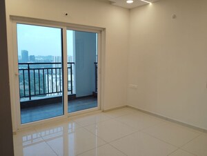 Room in 3 BHK Apartment at Rajapushpa Provincia, Narsingi – for Rent