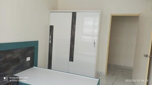 Room in 2.5 BHK Apartment at Mantri Lithos, Thanisandra – for Rent