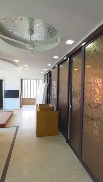 2 BHK Apartment For Rent in Palm Beach Apartments in Versova, Mumbai