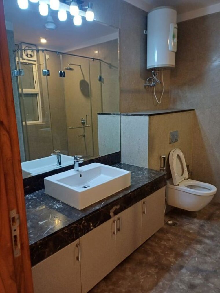 Bedroom, pioneer-araya 4 Bedroom 5500 Sq.Ft. Apartment In Sector 62 Gurgaon 10760509