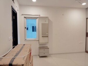 Room in 3 BHK Apartment at Rajapushpa Provincia, Narsingi – for Rent
