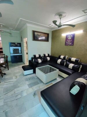 2 BHK Builder Floor For Rent in Malviya Nagar