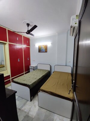 Team Area in 2 BHK Builder Floor at Malviya Nagar – for Rent