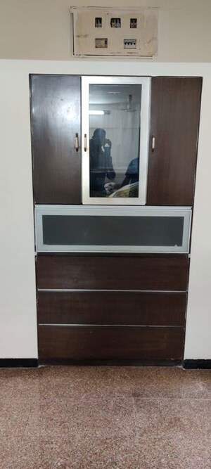 Furnished Amenities in 3 BHK Apartment at Jeevan Anand, Andheri West – for Rent