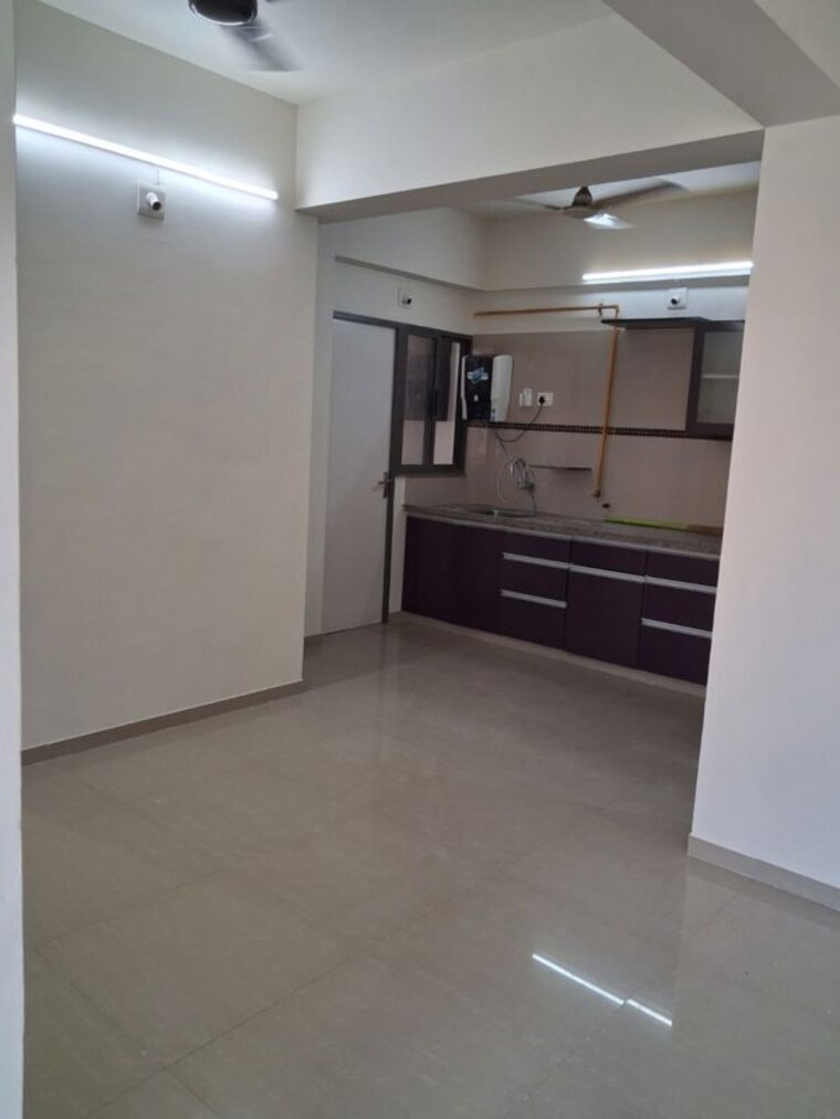 Kitchen, vishwanath-maher-homes 3 Bedroom 950 Sq.Ft. Apartment In Shela Ahmedabad 10760596