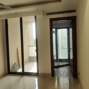 Room in 4 BHK Builder Floor at Dlf Phase I – for Sale