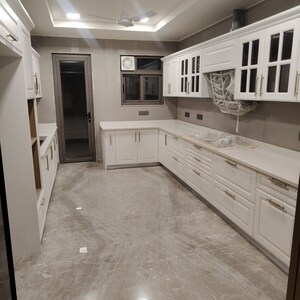 Parking in 4 BHK Builder Floor at Dlf Phase I – for Sale