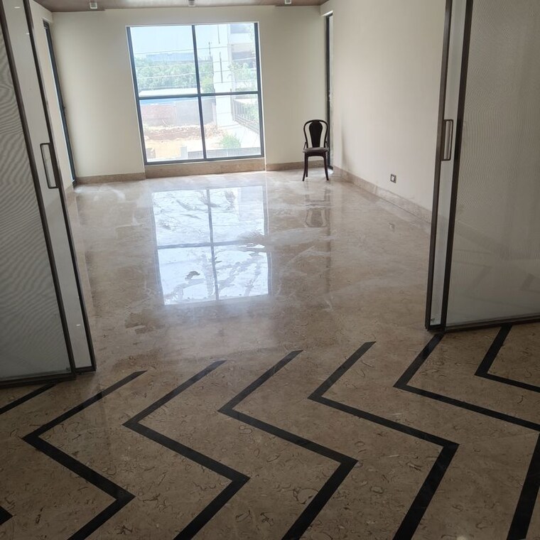 Bathroom, dlf phase i 4 Bedroom 4200 Sq.Ft. Builder Floor In Dlf Phase I Gurgaon 10760620