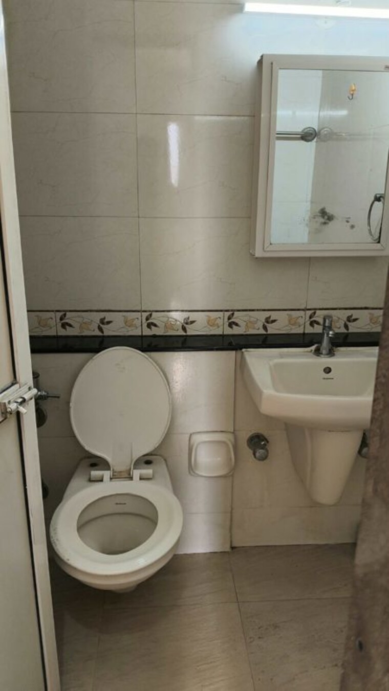 Bathroom, k-raheja-heights 1 Bedroom 475 Sq.Ft. Apartment In Malad East Mumbai 10759674