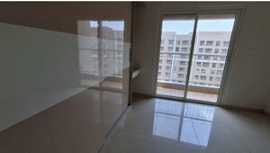Room in 2 BHK Apartment at Sobha Dream Gardens, Thanisandra Main Road – for Rent