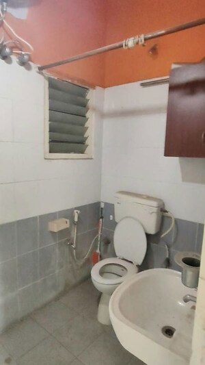 Team Area in 2 BHK Apartment at Bts Layout – for Sale