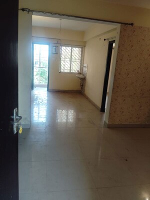 Room in 3 BHK Apartment at Hinoo – for Sale