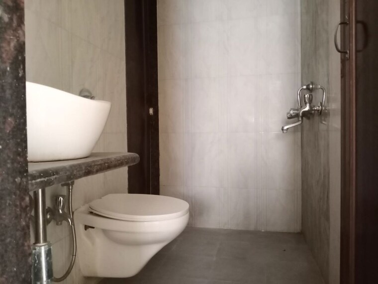 Bathroom, vihang-hills 2 Bedroom 600 Sq.Ft. Apartment In Ghodbunder Road Thane 10760693