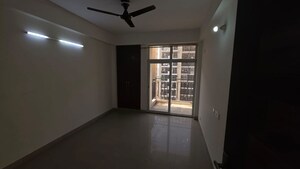 Room in 3.5 BHK Apartment at Sector 1 Greater Noida – for Sale