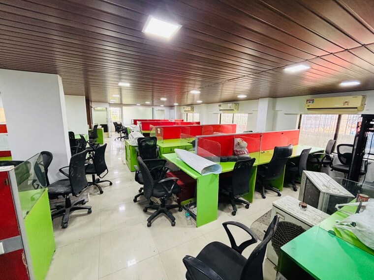 Team Area, malad west Commercial Office Space 2022 Sq.Ft. In Malad West Mumbai 10760711
