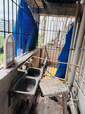  Office Space – Exterior View View at Malad West - for Rent