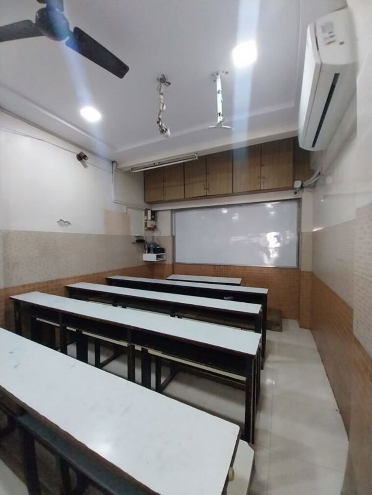 Kitchen, andheri east Commercial Office Space 500 Sq.Ft. In Andheri East Mumbai 10760602