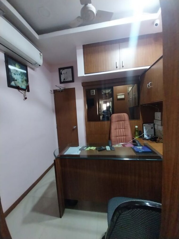 Kitchen, andheri east Commercial Office Space 500 Sq.Ft. In Andheri East Mumbai 10760602