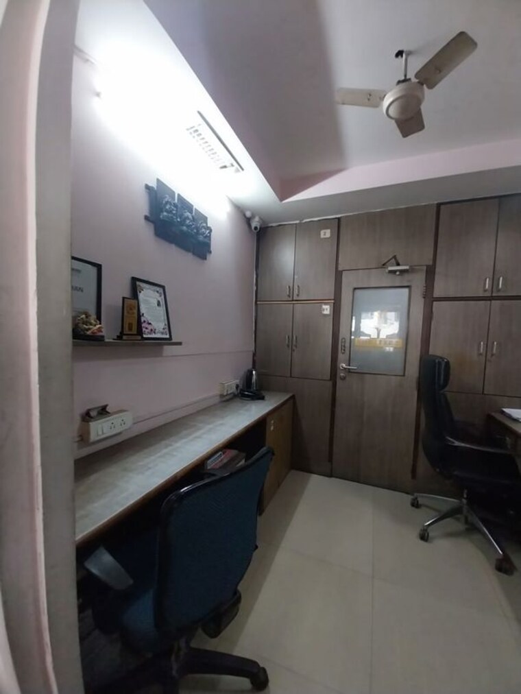 Kitchen, andheri east Commercial Office Space 500 Sq.Ft. In Andheri East Mumbai 10760602