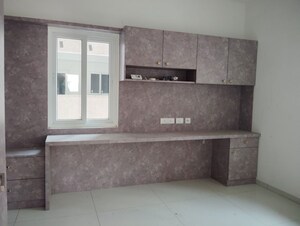 Room in 2 BHK Apartment at Rajapushpa Provincia, Narsingi – for Rent