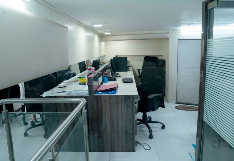 Team Area, malad west Commercial Office Space 1650 Sq.Ft. In Malad West Mumbai 10760730