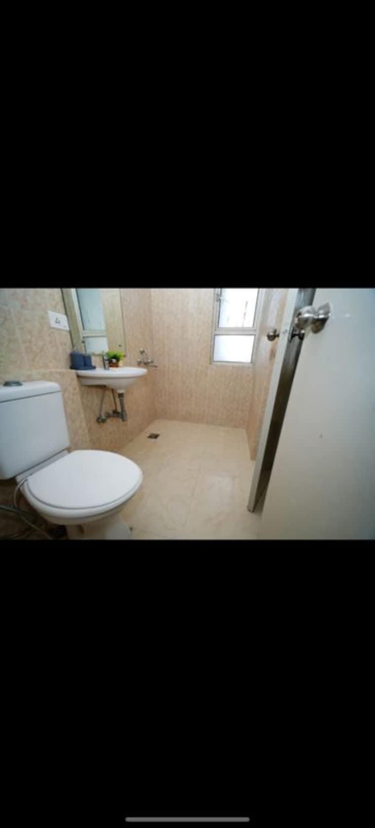 Bathroom, signature-global-city-81 2 Bedroom 1050 Sq.Ft. Apartment In Sector 81 Gurgaon 10760747