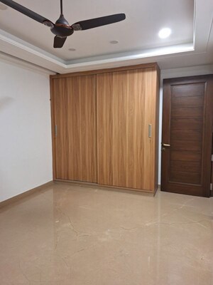 Room in 3 BHK Apartment at Vatika Sovereign Park, Sector 99 – for Rent
