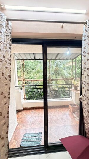 Room in 2 BHK Apartment at Harmony Tower, Ghodbunder Road – for Rent