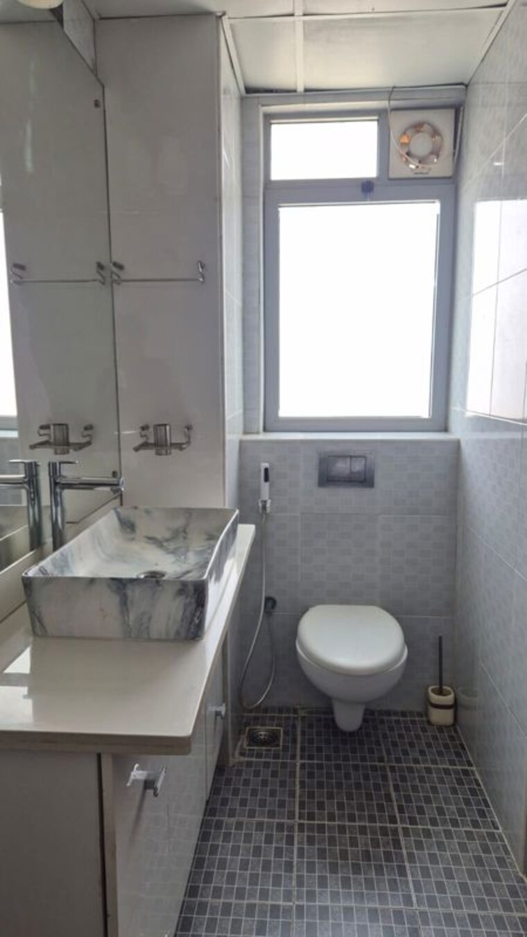 Bathroom, indis-pbel-city 3 Bedroom 1703 Sq.Ft. Apartment In Peeranchuruvu Hyderabad 10760764