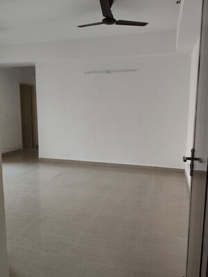 2 BHK Apartment For Sale in Paras Tierea, Sector 137