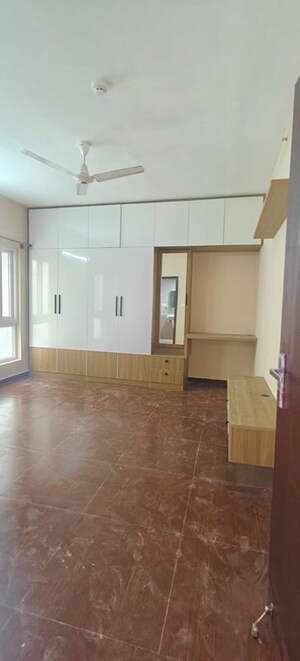 2 BHK Apartment For Rent in Arsis Green Hills, Kr Puram