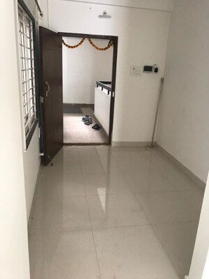 Room in 2 BHK Apartment at Izzathnagar – for Rent