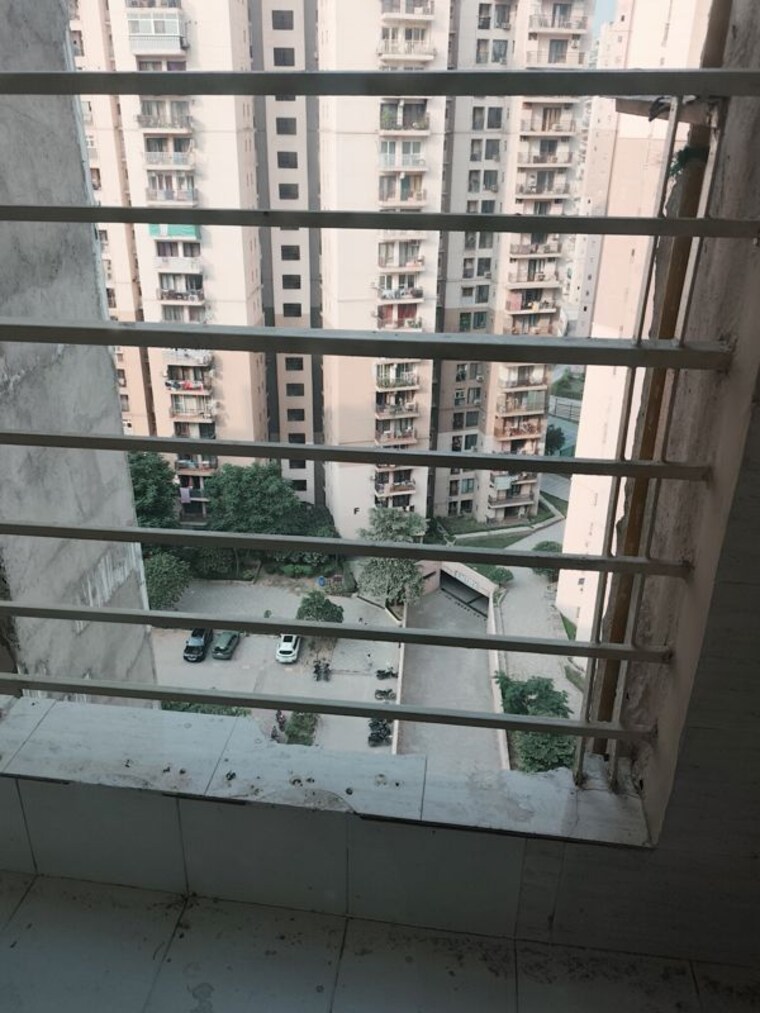 Exterior View, paras-tierea 2 Bedroom 925 Sq.Ft. Apartment In Sector 137 Noida 10760800