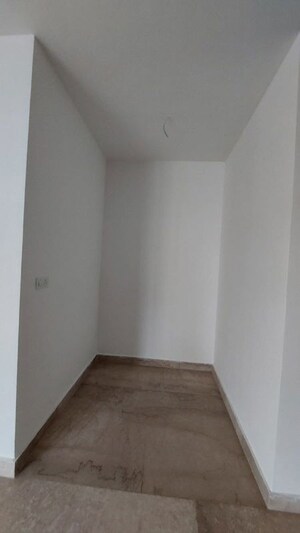 Room in 4 BHK Apartment at Prestige High Fields, Gachibowli – for Sale