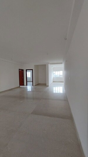 Room in 4 BHK Apartment at Prestige High Fields, Gachibowli – for Sale