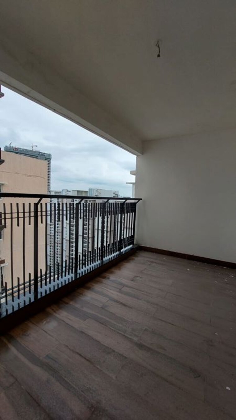Balcony, prestige-high-fields 4 Bedroom 4069 Sq.Ft. Apartment In Gachibowli Hyderabad 10760823