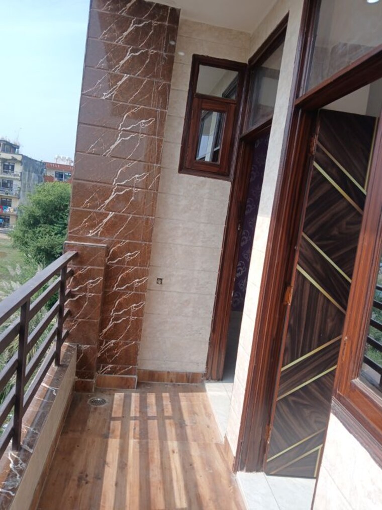 Balcony, dlf ankur vihar 2 Bedroom 950 Sq.Ft. Builder Floor In Dlf Ankur Vihar Ghaziabad 10760810