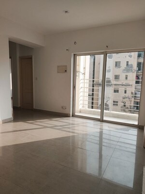 Room in 2.5 BHK Apartment at Paras Tierea, Sector 137 – for Sale