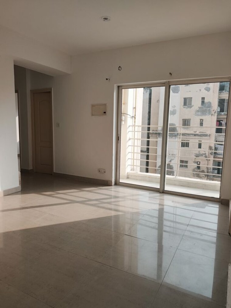 Room, paras-tierea 2.5 Bedroom 1070 Sq.Ft. Apartment In Sector 137 Noida 10760834