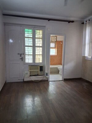 Room in 3.5 BHK Builder Floor at Orchid Island, Sector 51 – for Rent