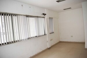   Office Space at Raheja Chambers, Nariman Point – for Sale
