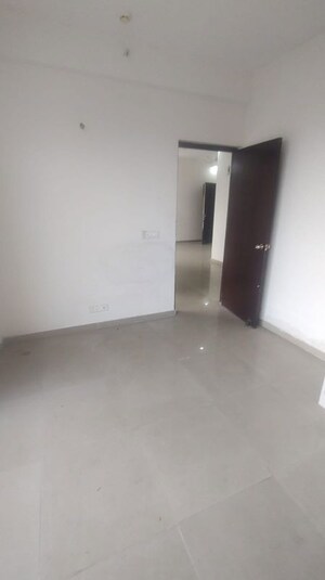 Room in 2 BHK Apartment at Mahagun Mywoods II, Sector 16c Greater Noida – for Rent