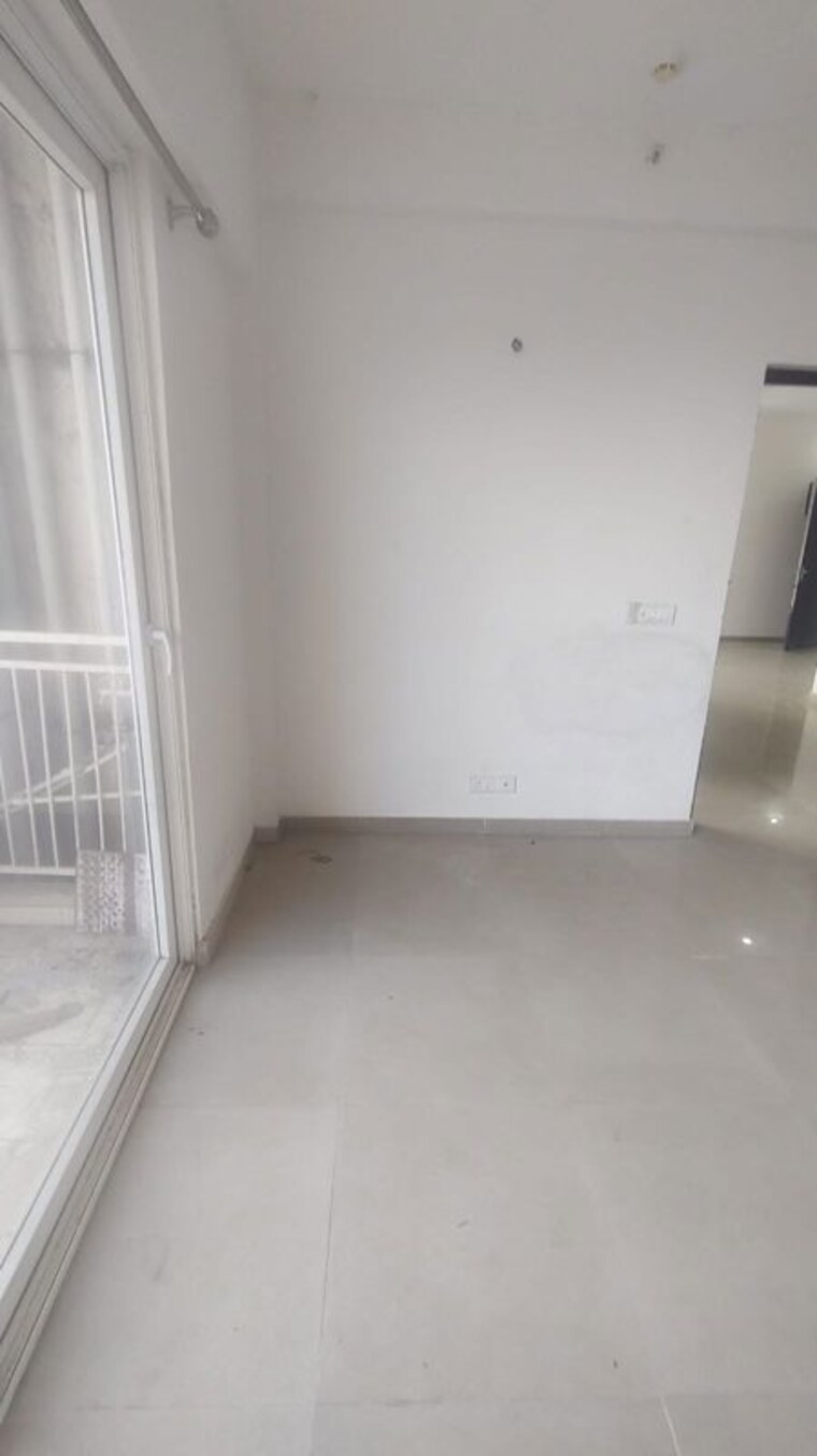 Room, mahagun-mywoods-ii 2 Bedroom 935 Sq.Ft. Apartment In Sector 16c Greater Noida Greater Noida 10760916